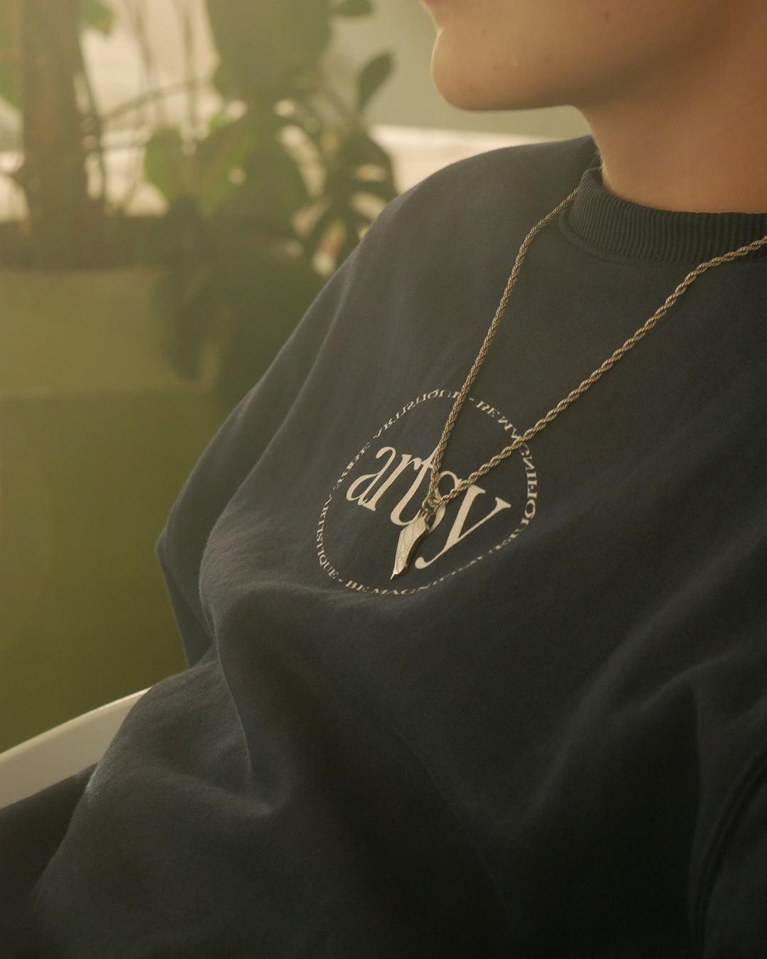 CLASSIC SWEAT NAVY - Artsy Apparel 